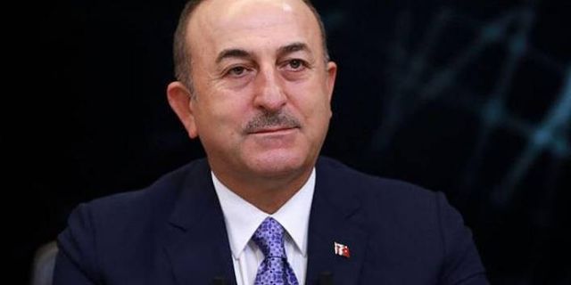 Çavuşoğlu'nun “Turistin görebileceği herkesi Mayıs sonuna kadar aşılayacağız” açıklamasına tepki