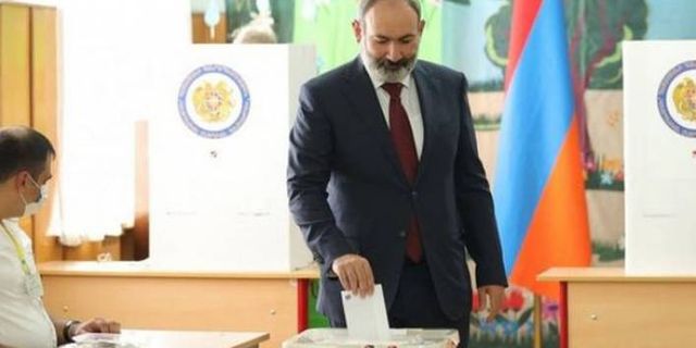 Ermenistan'da seçimi Paşinyan kazandı