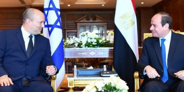 İsrail'den Mısır'a 10 yıl sonra başbakan düzeyinde ilk resmi ziyaret