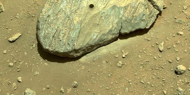 Mars'tan toplanan kaya örnekleri kızıl gezegende eskiden yaşam olduğu görüşünü güçlendiriyor