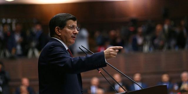 AKP'li 312 vekile 'hediye': Davutoğlu imzalı, 1000 liralık kol saati