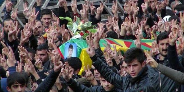 Cizre'deki gençler: Öcalan'ın çağrısıyla hendekleri kapattık, poşuları çıkardık