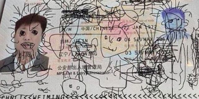 Küçük çocuğu pasaportuna resim çizen adam, ülkesine dönemiyor