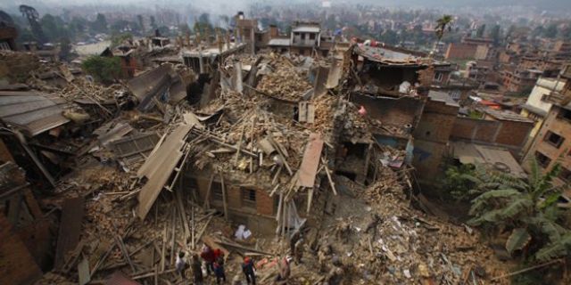 'Nepal'de enkazdan sağ çıkarma umudu kalmadı'
