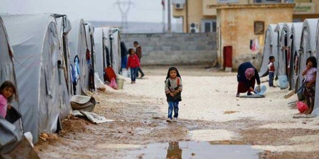 UNICEF Suriye raporu: Çocuklar 'maaş' karşılığı savaştırılıyor