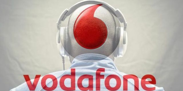 Vodafone'da dinleme skandalı!