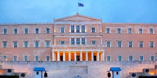 Yunanistan Parlamentosu soykırımı inkâr yasasını onayladı