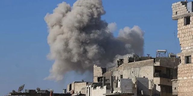 Rusya Afrin'de TSK birliklerinin bulunduğu Basile köyünü bombaladı