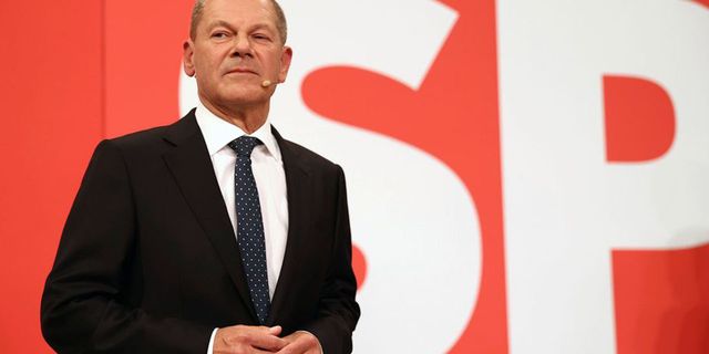 Almanya'da SPD'li Scholz koalisyon planını açıkladı