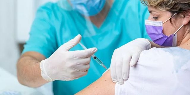 ABD'ye seyahat edeceklere aşı zorunluluğu