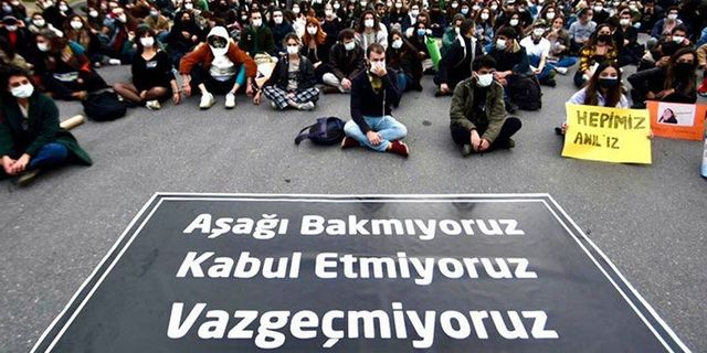 Boğaziçi Üniversitesi'nde 10 öğrenciye gözaltı