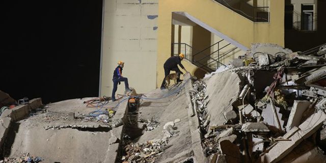 Malatya'da çöken binaya ilişkin 3 kişi tutuklandı