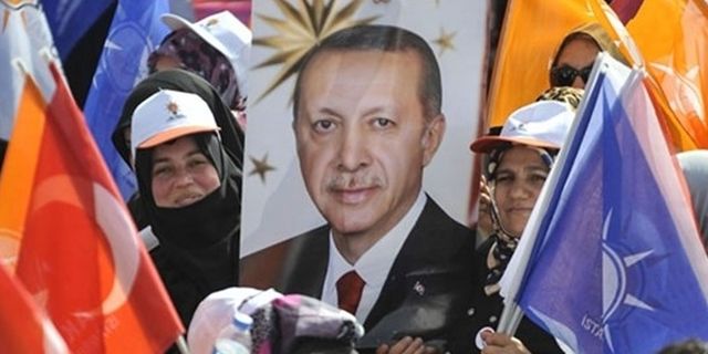 'Dindar seçmen' anketi: AKP desteğini yitiriyor mu?