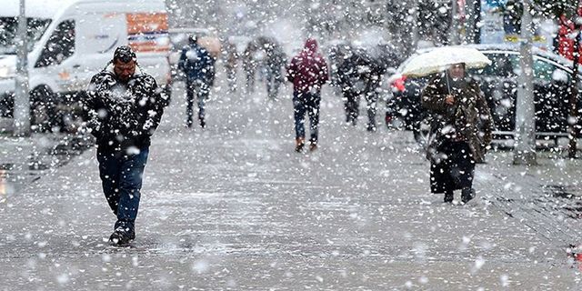 Meteoroloji'den 26 il için alarm: Kuvvetli sağanak ve yoğun kar uyarısı