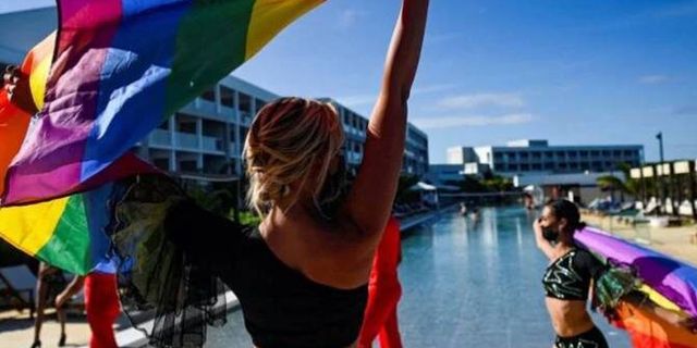Küba’nın ilk 'LGBTİ+ oteli' yeniden açıldı