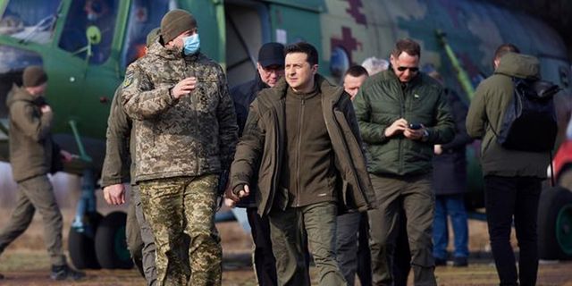 Zelenskiy: Azovstal fabrikasından siviller tahliye ediliyor