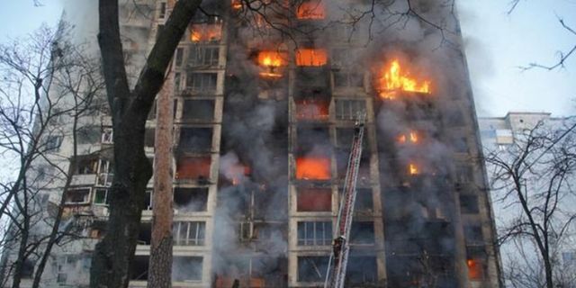 Kiev Belediye Başkanı Kliçko, kentte patlamalar olduğunu duyurdu