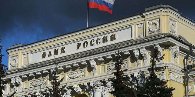 Rusya Merkez Bankası, 9 Eylül'e kadar döviz satışlarını askıya aldı