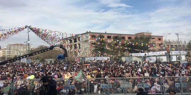 Diyarbakır'da 8 Mart mitingi: Aysel’in hafızası hafızamızdır
