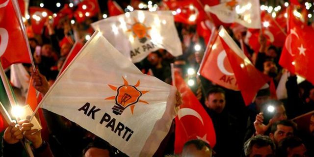 AKP'de 'seçim' istifası: 'Partim zarar görmesin'