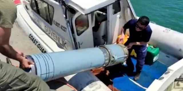 Samsun’da denizde Rus yapımı roket motoru bulundu