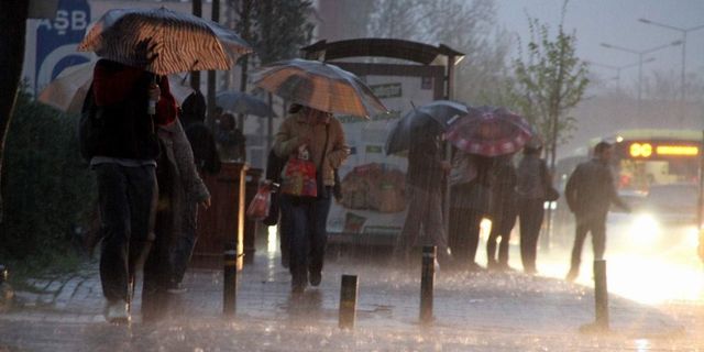 Meteoroloji'den 9 il için 'kuvvetli yağış' uyarısı