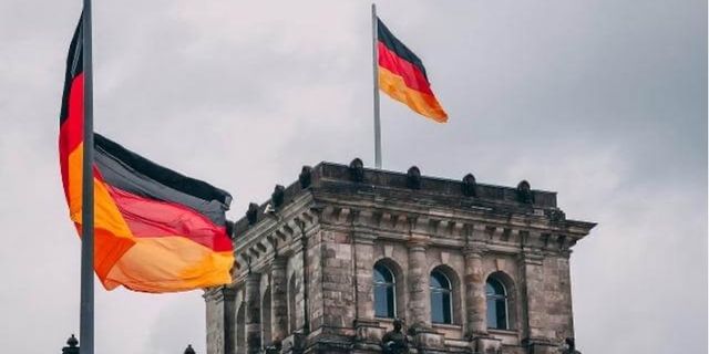 Almanya'da iltica sürecini kolaylaştıracak iki yasa kabul edildi
