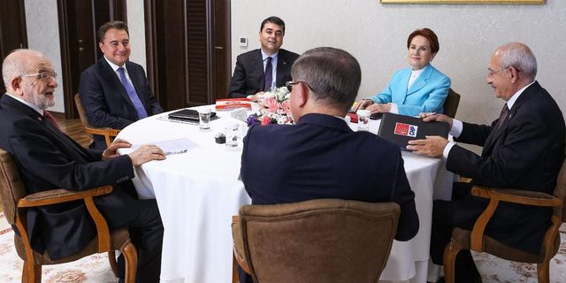 "Altılı Masa, Kürtleri de kapsadığı oranda iktidar umudunu canlı tutar"