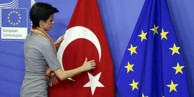 AB’nin 2022 Türkiye raporu: Demokrasi ve insan haklarında daha da geriye gidildi