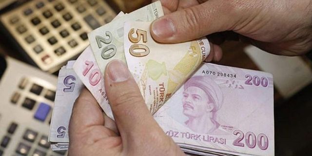 AKP'den EYT'de maaş açıklaması