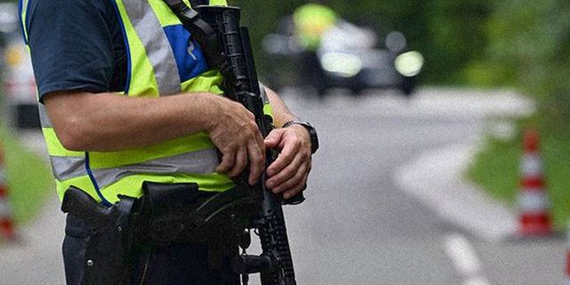 Almanya'da 'darbe planlayan' aşırı sağcı örgüte operasyon
