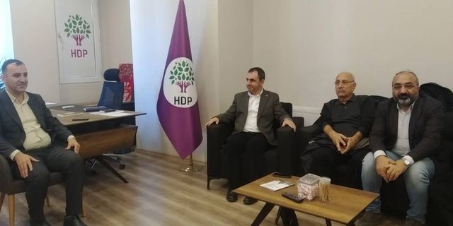 Ercüment Akdeniz: Ferhat Başkana atılan tokat, Kürt halkına atılmış bir tokattır