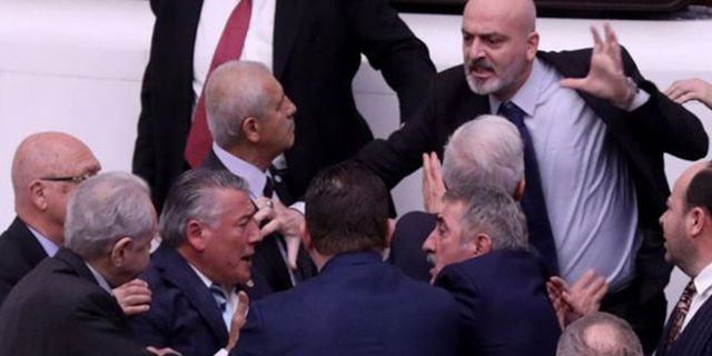 Hüseyin Örs'e saldıran AKP’li Işık: Üzgünüm