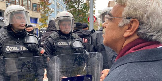 Mithat Sancar'dan polis engellemesine tepki