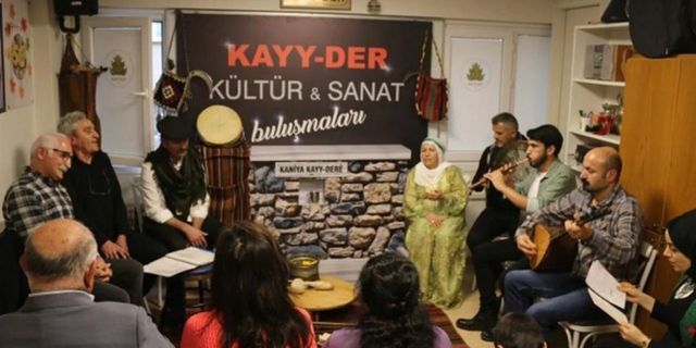 Kadıköy’de 'Dengbej Divanı' kuruldu