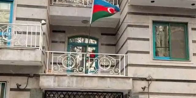İran'daki Azerbaycan Büyükelçiliği'ne saldırı
