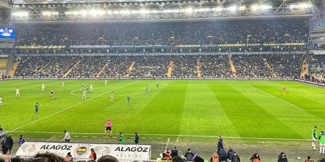 Gençlik ve Spor Bakanı: Spor sahaları siyaset alanları değildir