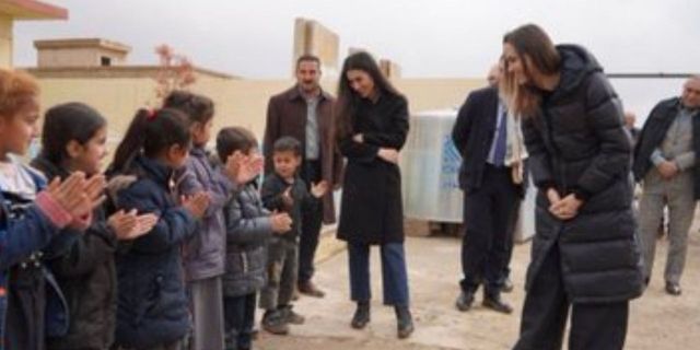 Angelina Jolie ve Nadia Murad Şengal’i ziyaret etti