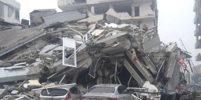 AFAD: Deprem felaketinde yaşamını yitirenlerin sayısı 40 bin 689'a yükseldi