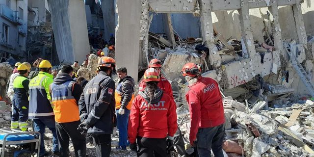 Depremlerde açıklanan can kaybı sayısı 36 bin 187'ye yükseldi