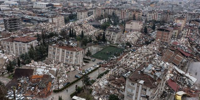 Deprem ihaleleri de onlara AKP’li müteahhitlere kaldı