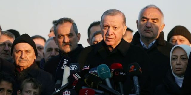 "Enkazdan yükselen AKP enkaza gömülebilir"