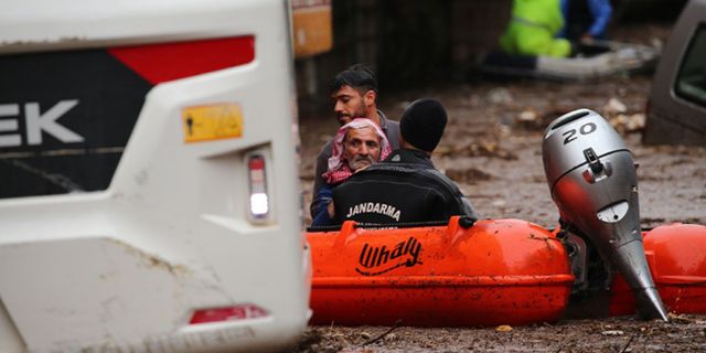 Deprem bölgesinde cuma ve cumartesi yeniden kuvvetli yağış bekleniyor