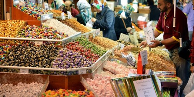 Her 100 kişiden sadece 37’si bayram alışverişi yapabildi