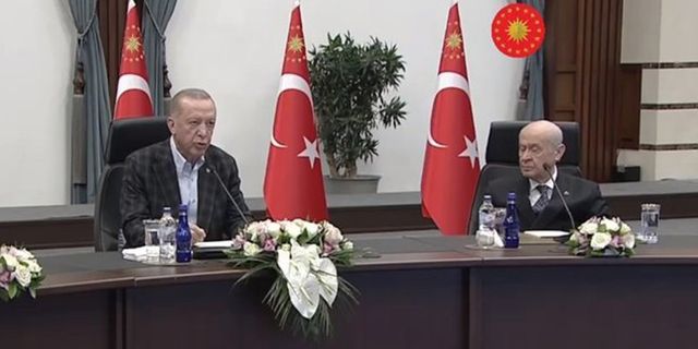 Erdoğan: Birileri varsın 'yolları mı, köprüleri mi yiyeceğiz?' desin