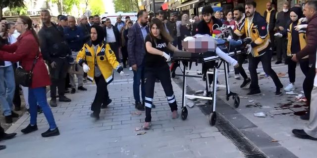 Binadan düşen beton parçaları yolda yürüyen kadını öldürdü
