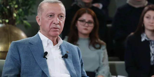 Erdoğan: Kızılay'ın çadır satma işine giremez