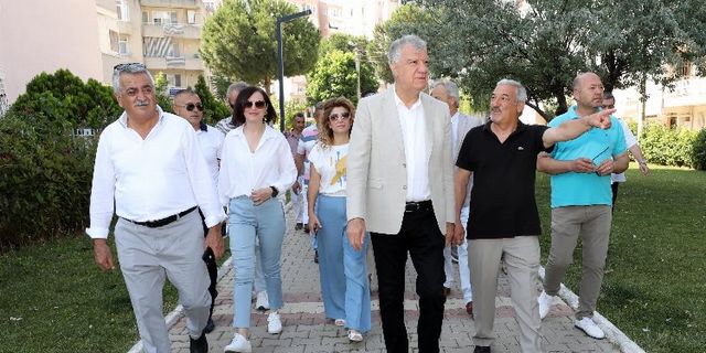 İzmir Narlıdere'de Başkan Engin'den mahalle gezilerine devam