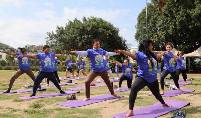 Hindistan Başkonsolosu Bodrum'da yoga yaptı