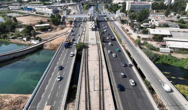 Antalya'da trafik sorununa 5 şeritli çözüm